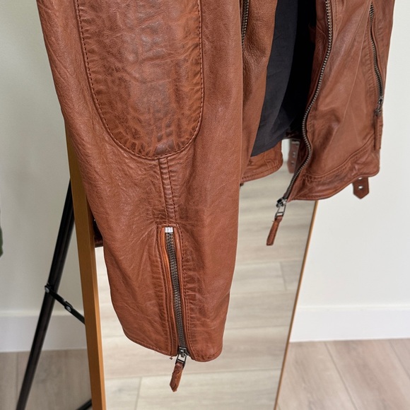 Men's Rustic Brown Leather Military Jacket - Picture 4 of 11